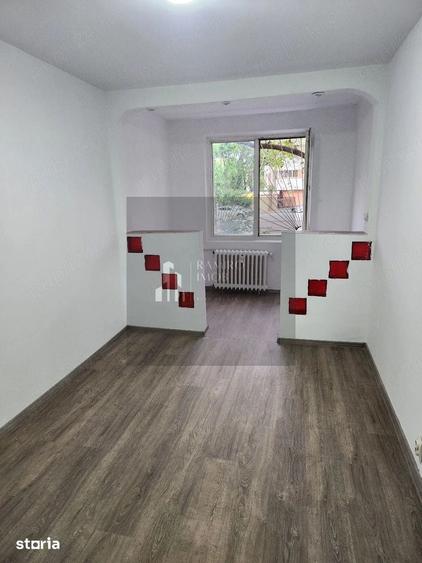 Apartament cu 4 camere semidecomandat în Rahova