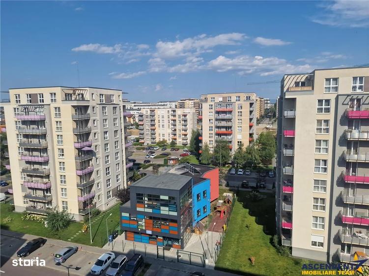 Garsonieră decomandată, mobilată în Tractorul