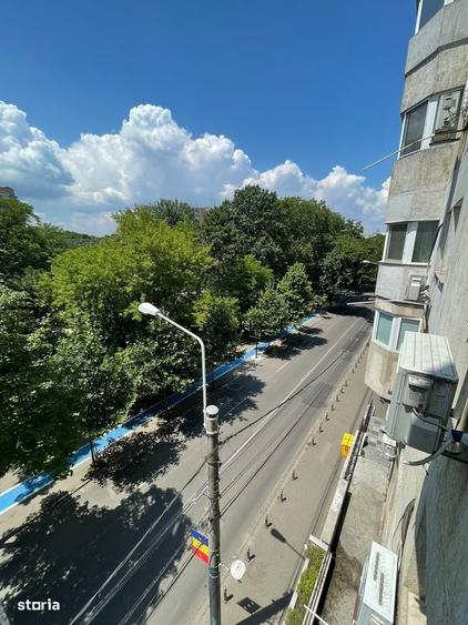 Apartament cu 2 camere decomandat în Capitol