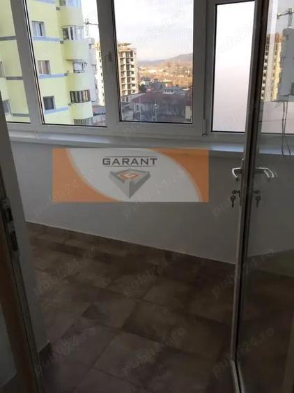 Apartament cu 4 camere decomandat în Ultracentral