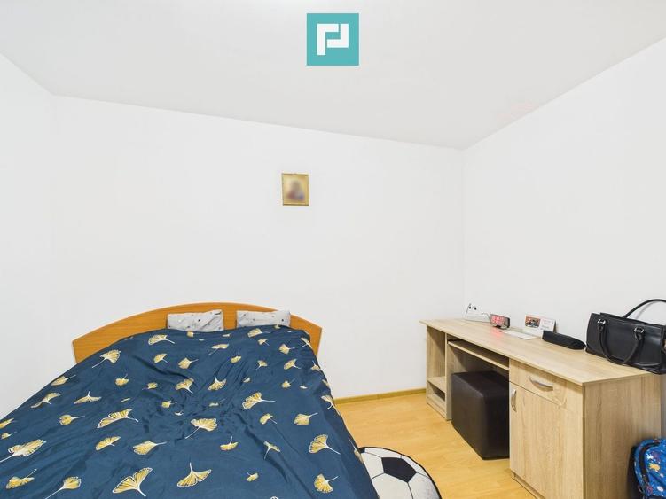 Apartament cu 3 camere decomandat, mobilat în Girocului