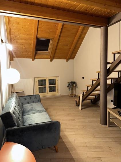 Apartament cu 2 camere semidecomandat în P-ța Unirii