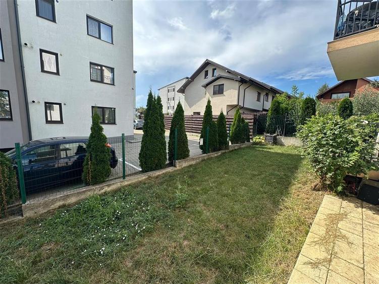 Apartament cu 3 camere decomandat în Valea Lupului
