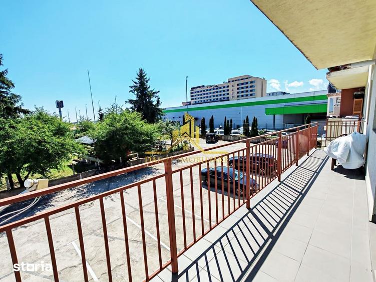 Apartament cu 2 camere decomandat în Europa