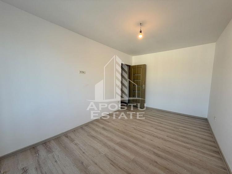 Apartament cu 3 camere decomandat în Șagului