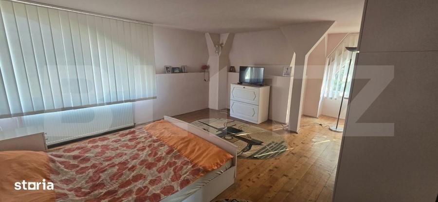 Casă cu 4 camere în Central