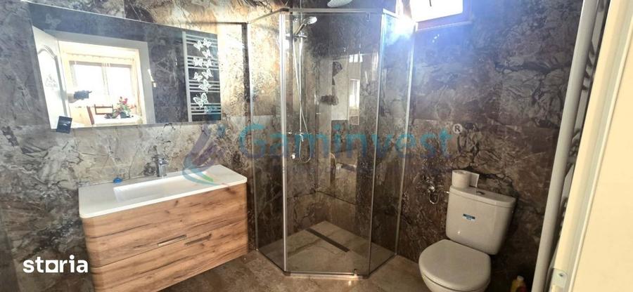 Casă cu 5 camere cu Teren 2690 Mp în Central