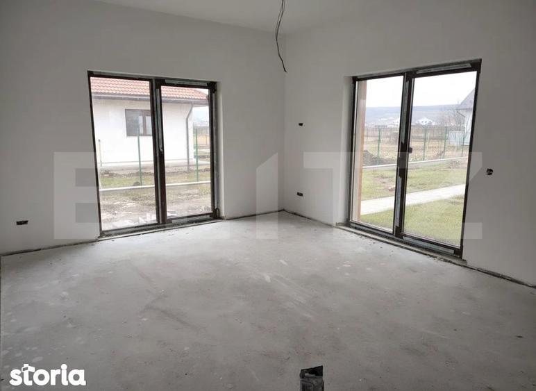 Casă cu 4 camere cu Teren 750 Mp în Jucu