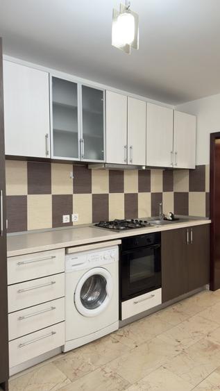 Apartament cu 2 camere semidecomandat, mobilat în Central