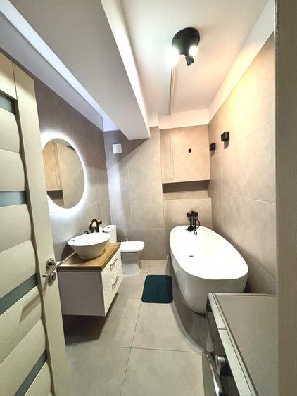 Apartament cu 2 camere decomandat în Central
