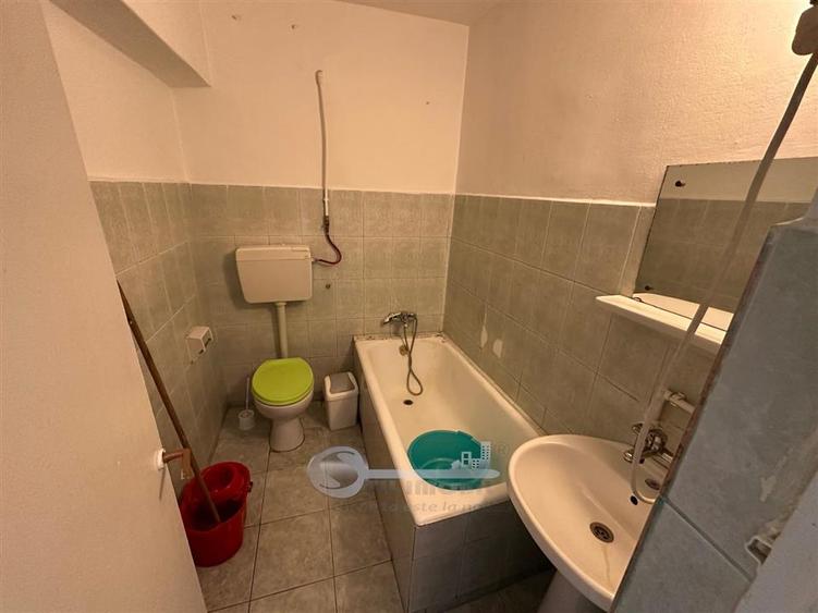 Garsonieră decomandată în Gară