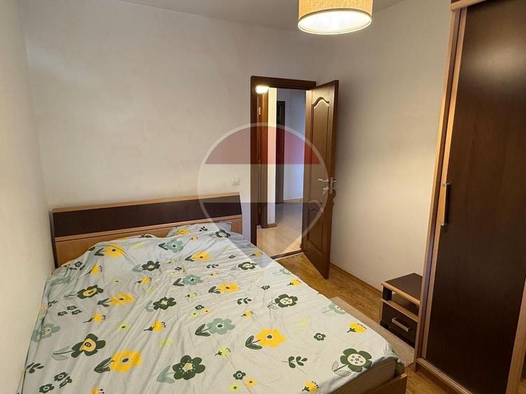 Duplex cu 7 camere cu Teren 235 Mp în Central
