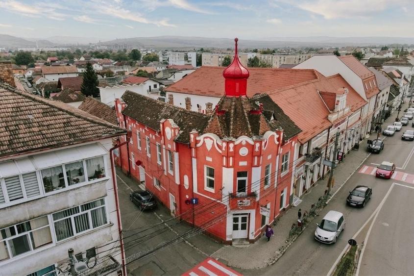 Spațiu comercial, de 400 mp, în Central