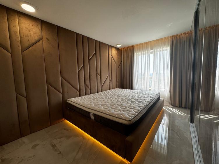 Apartament cu 3 camere decomandat în P-ta Presei Libere