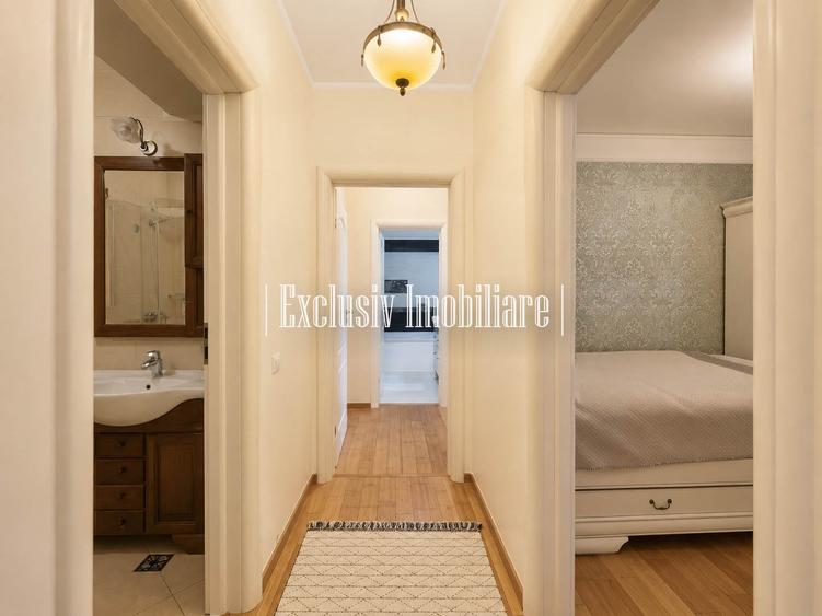 Apartament cu 3 camere decomandat în Casa de Cultură