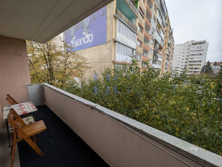 Apartament cu 2 camere semidecomandat, mobilat în Mihai Viteazul