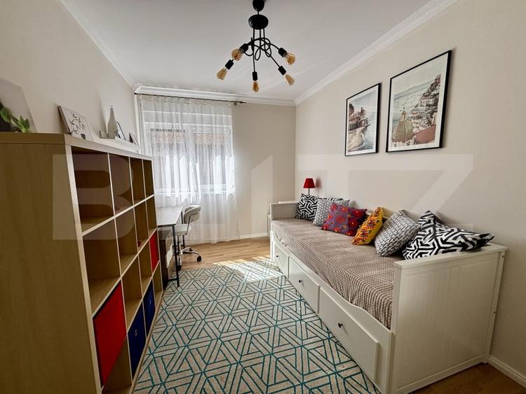 Apartament cu 3 camere semidecomandat, mobilat în Braytim