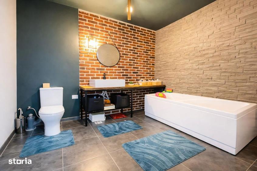 Casă cu 4 camere cu Teren 500 Mp în Valea Adâncă