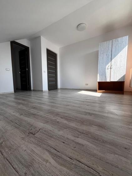 Apartament cu 3 camere decomandat, mobilat în Burdujeni