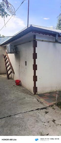 Casă cu 3 camere cu Teren 455 Mp în