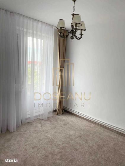 Apartament cu 4 camere decomandat în Central