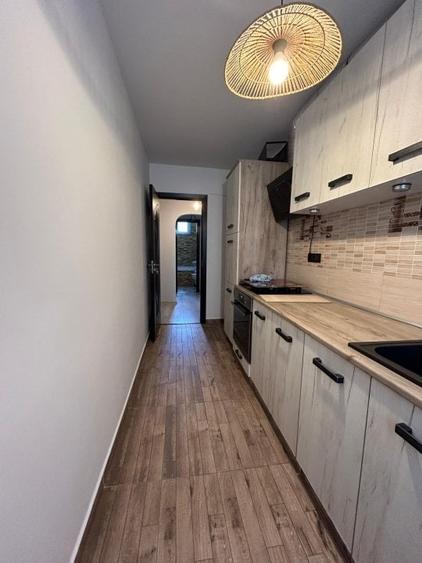 Apartament cu 3 camere decomandat în Dărmănești