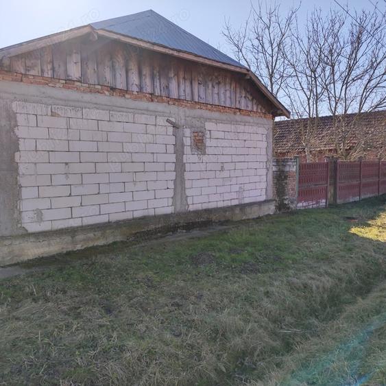 Casă cu 1 camere cu Teren 950 Mp în Gherteniș