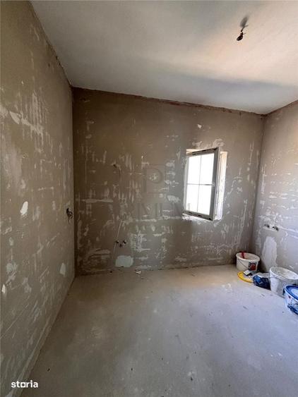 Duplex Despartit Prin Garaj, Mosnita Noua, Bucatarie Inchisa - 15
