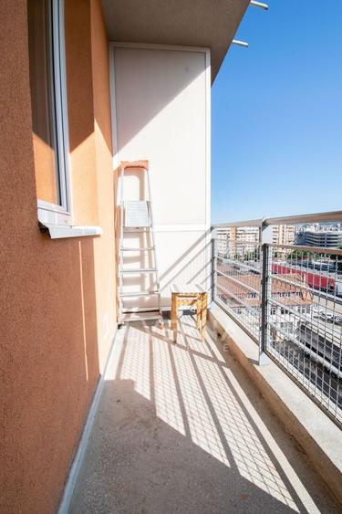Apartament cu 2 camere semidecomandat, mobilat în Semicentral