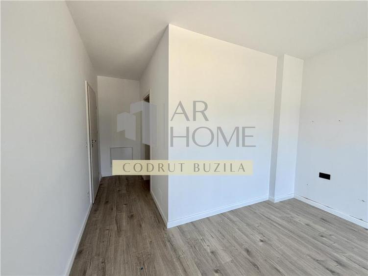 Apartament cu 3 camere decomandat în Albert