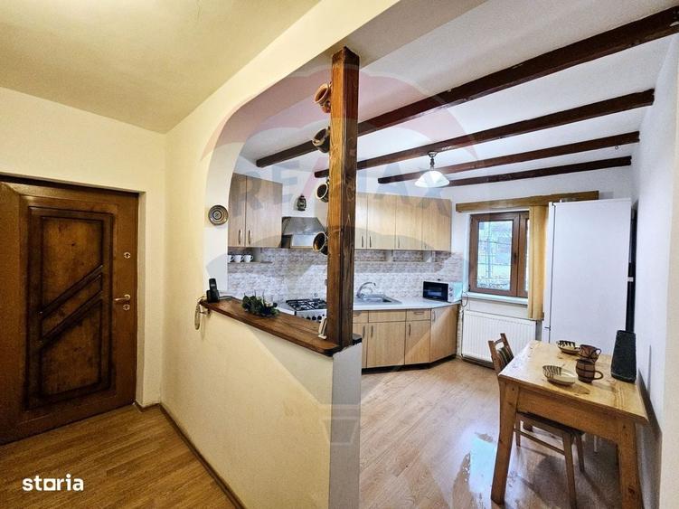 Apartament cu 3 camere în Calea București