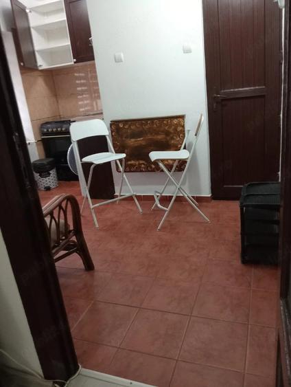 Garsonieră semidecomandată în Titan