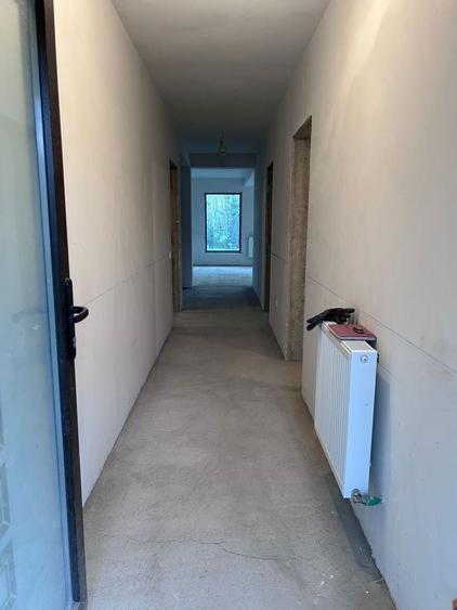 Casă cu 4 camere cu Teren 670 Mp în Bucov