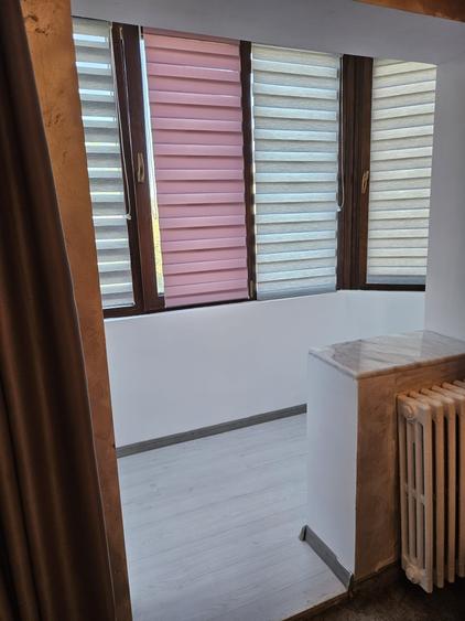 Apartament cu 2 camere decomandat în Trocadero