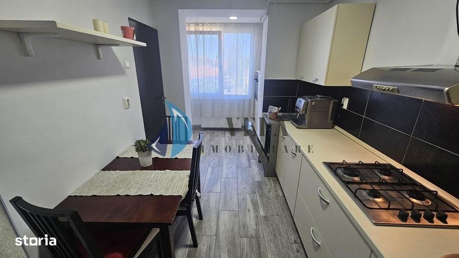 Apartament cu 3 camere decomandat în Central