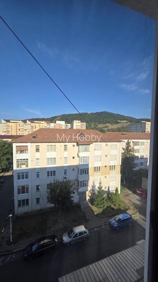Apartament 2 camere, 54 mp, semidecomandat, etaj 4 acoperit,