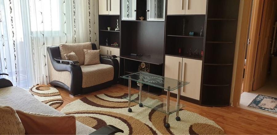 Apartament cu 2 camere semidecomandat în Tractorul