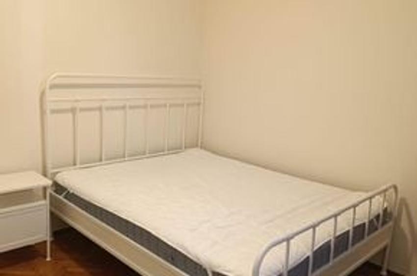 Apartament cu 2 camere semidecomandat în P-ța Victoriei