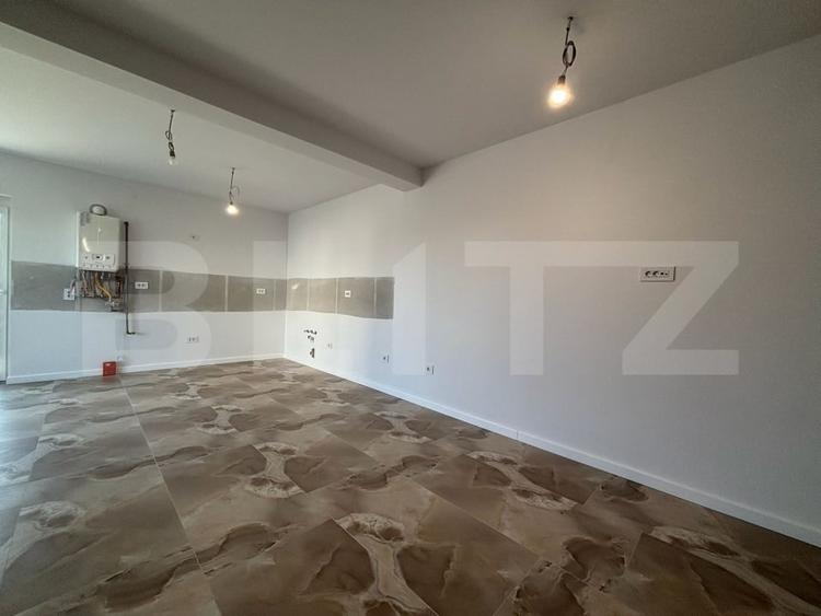 Duplex cu 4 camere cu Teren 325 Mp în Covaci
