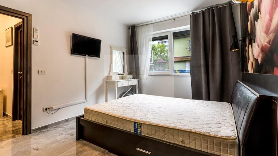 Apartament cu 2 camere decomandat, mobilat în Central