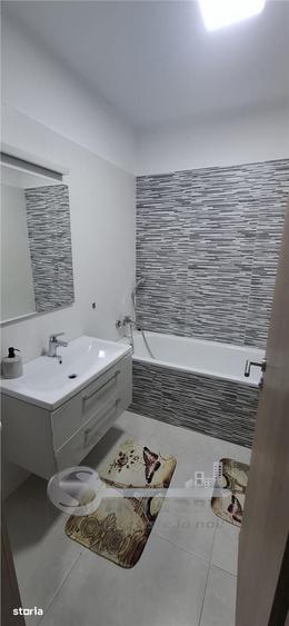 Apartament cu 3 camere în Tomești