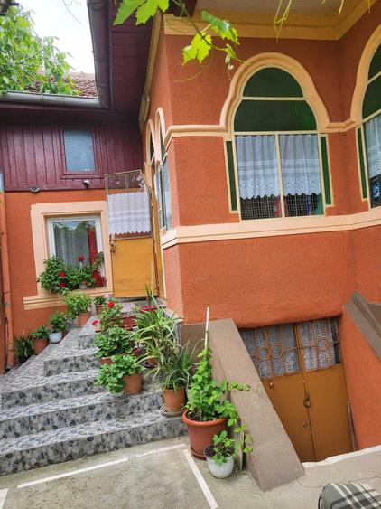 Vand casa 5 camere si dependinte cu apa curenta si teren 3000m2 in sat Schinteiesti din Jud Mehedinti - 5