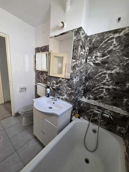 Apartament 2 camere, 50 mp pret negociabil - 7