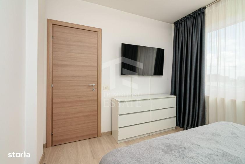 Apartament cu 3 camere decomandat în Titan