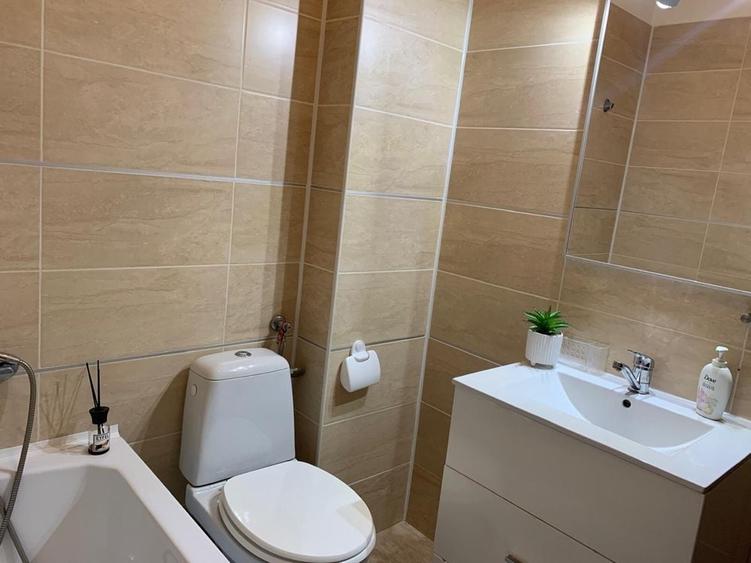 Apartament cu 2 camere semidecomandat în Central