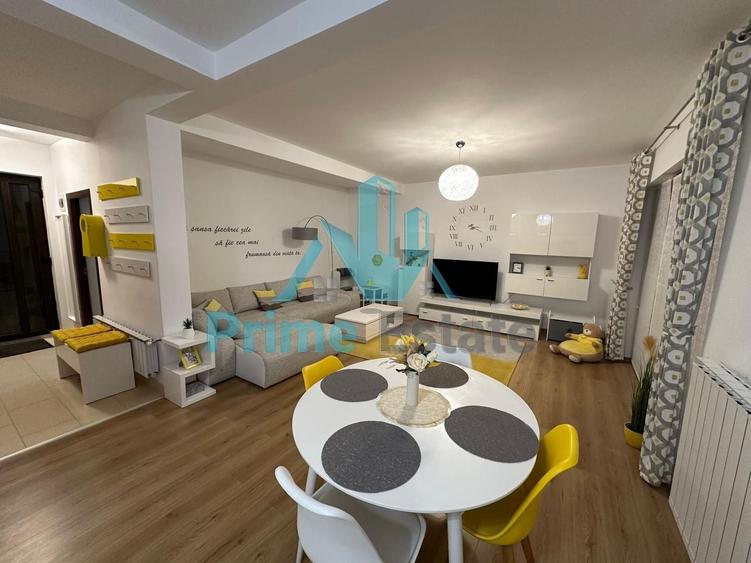 Duplex cu 5 camere cu Canalizare în Florești