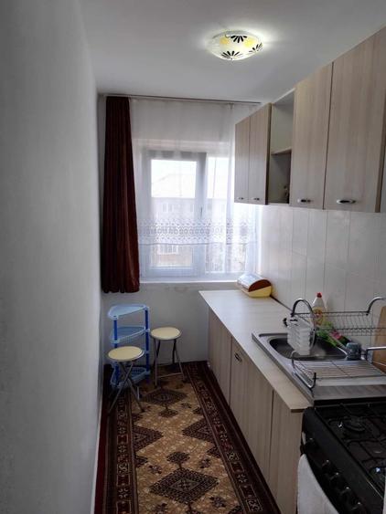 Apartament cu 2 camere semidecomandat în Agadici