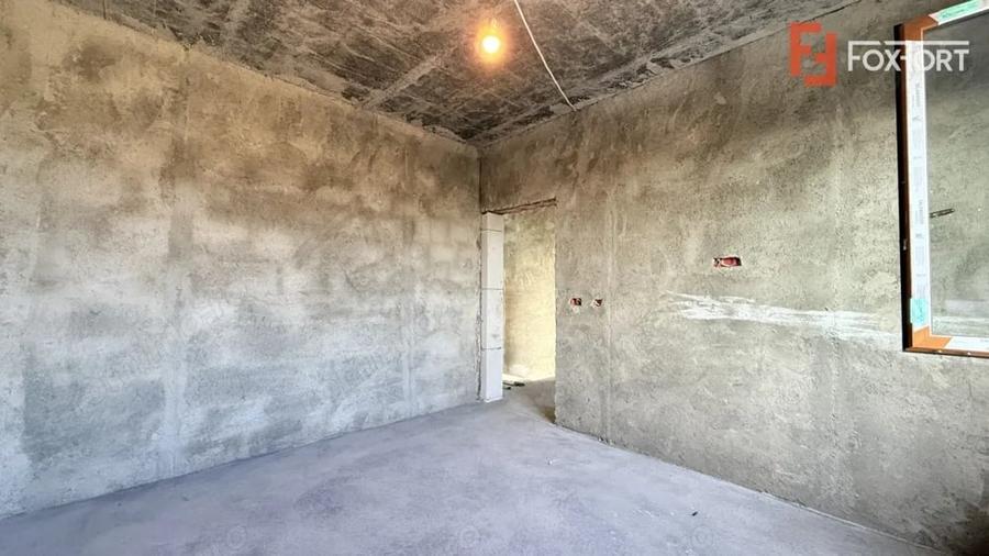 Casă cu 4 camere cu Teren 307 Mp în Ghiroda