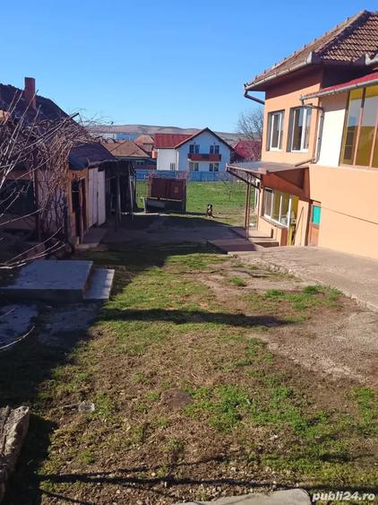 Casă cu 3 camere cu Teren 1436 Mp în Apahida
