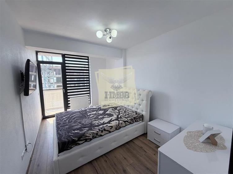 Apartament cu 3 camere decomandat, mobilat în Exterior Est
